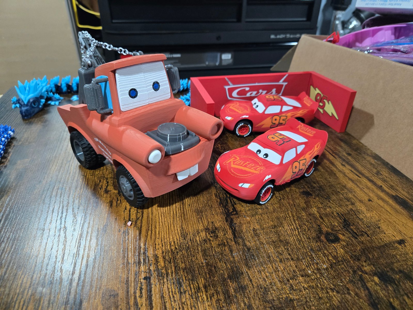 Mater and Lightning McQueen