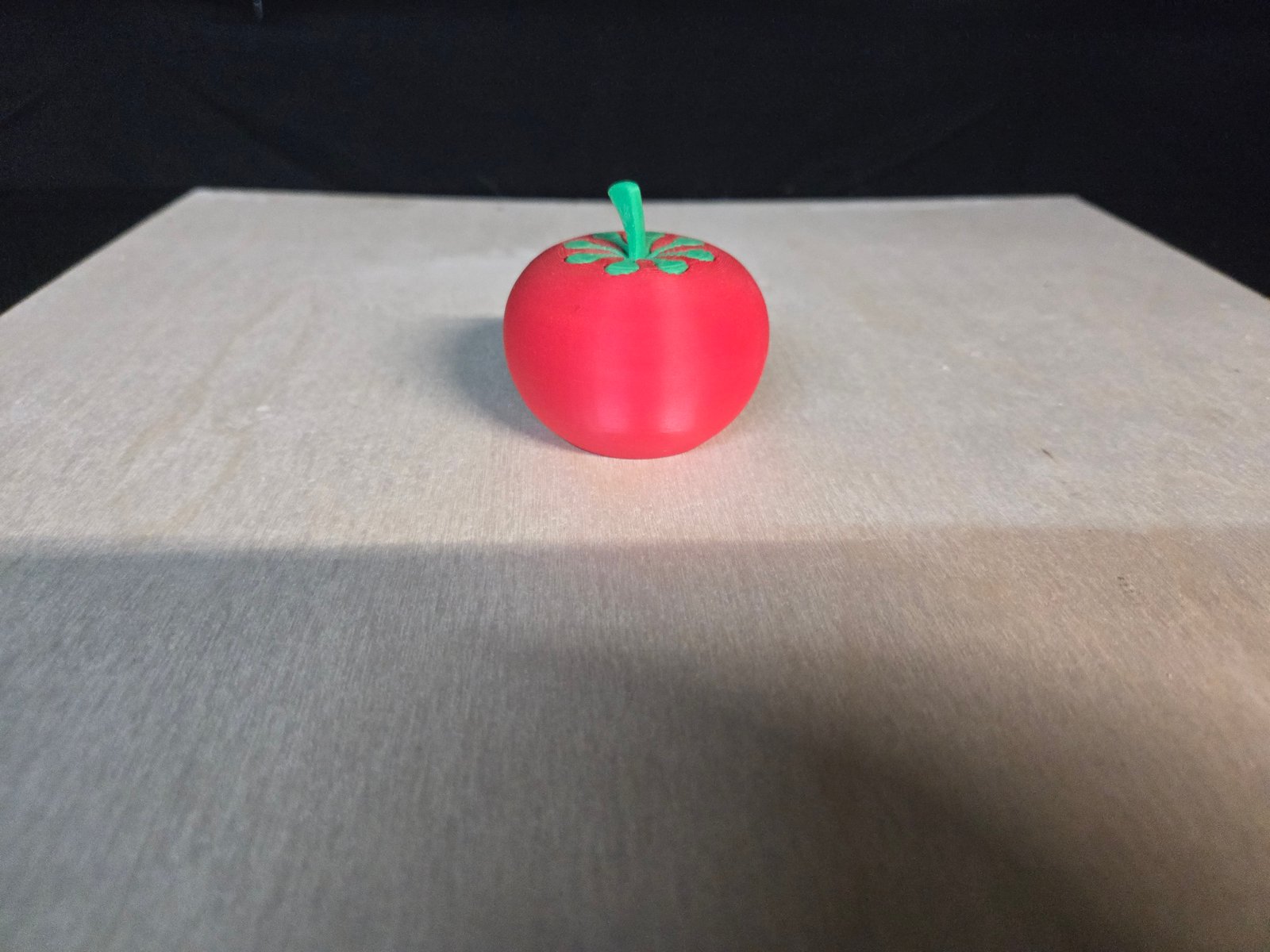 Tomato Twist Container